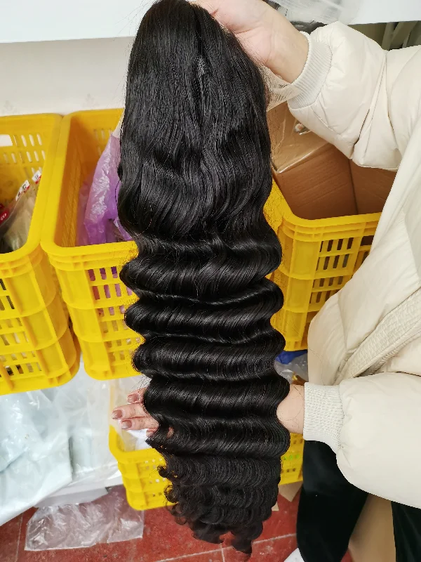 loose deep wig